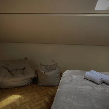 Pensjonat Pekacozyapartaments Tirana